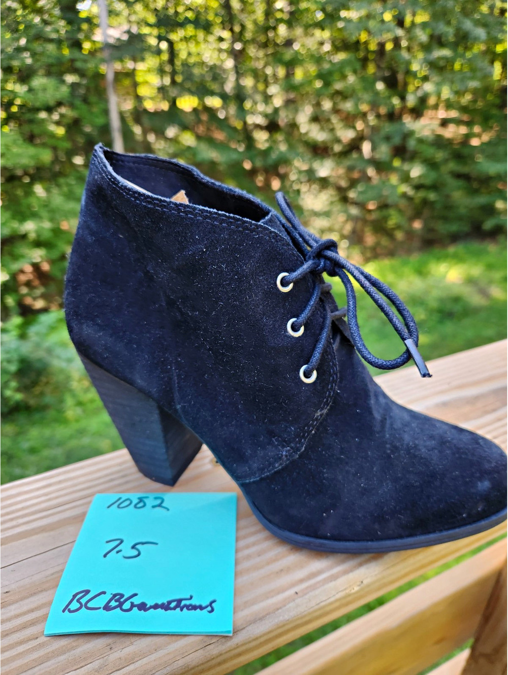 BCBGeneration Women’s Black Suede Lace-Up Ankle Bootie Round Toe US 7.5